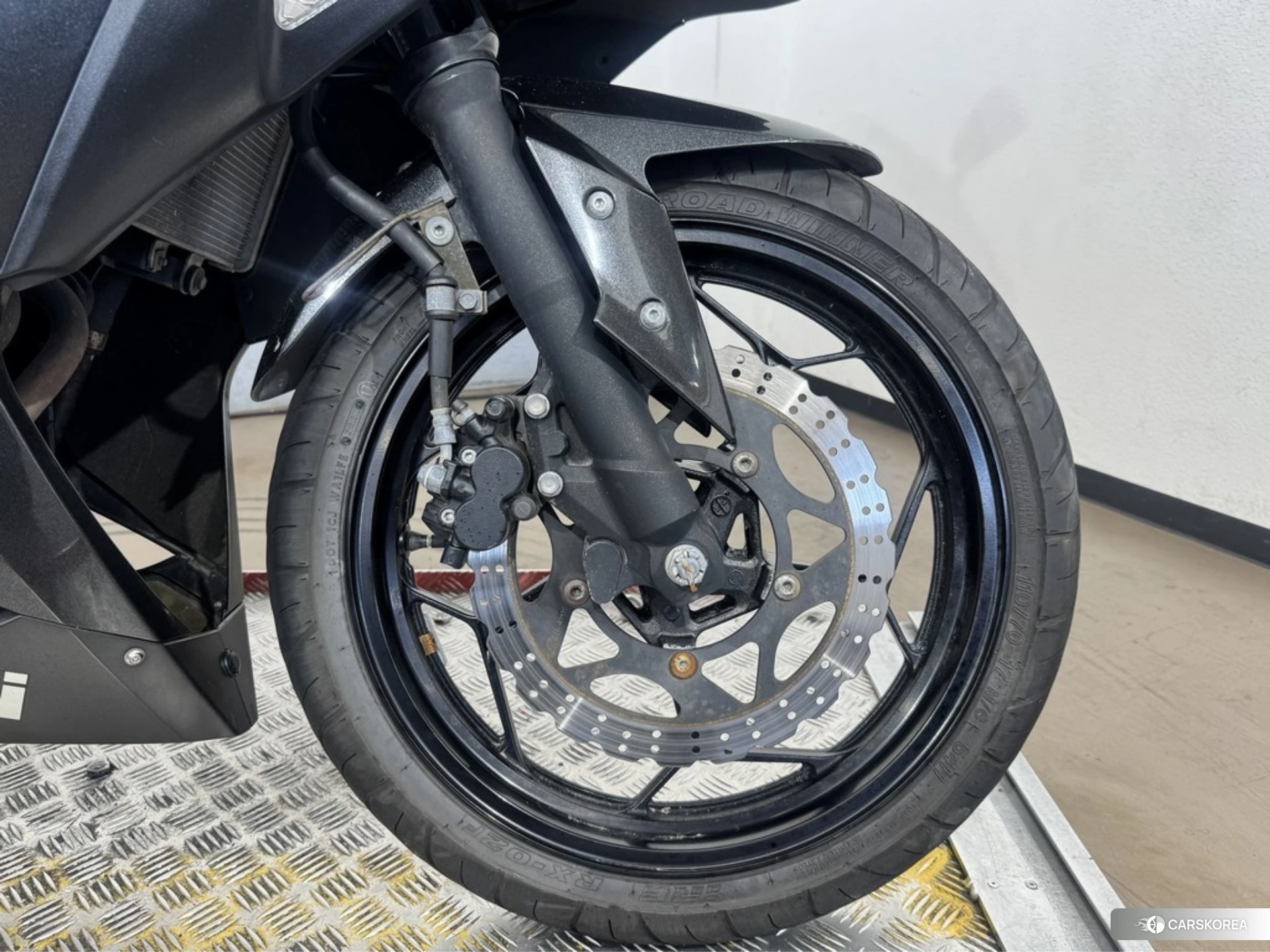 Kawasaki NINJA 250 id 4192810 из Японии 7