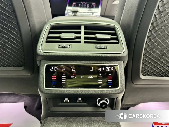 Audi A6L id 4259391 из Китая 7