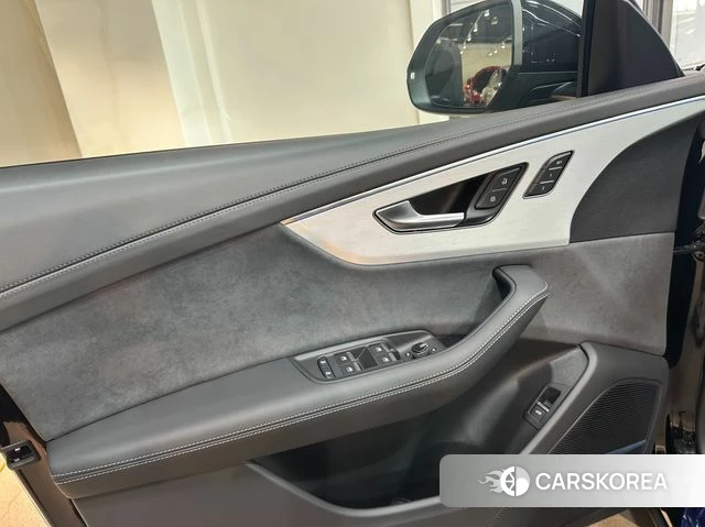 Audi Q8 (4M) id 4705809 из Кореи 7