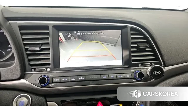 Hyundai Avante AD id 3692900 из Кореи 7