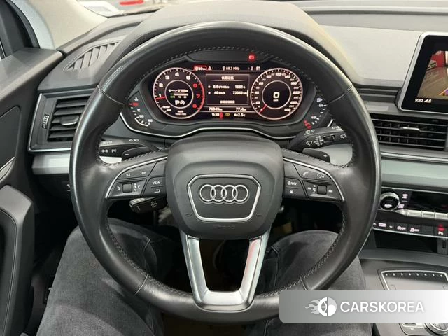 Audi Q5L id 3882642 из Китая 7