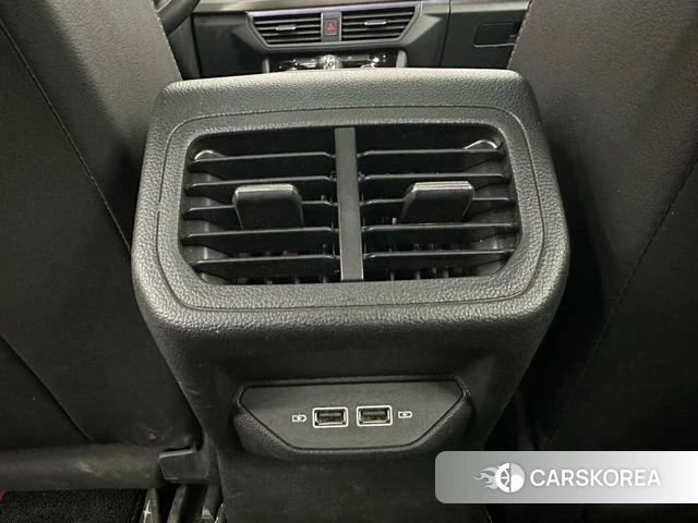 Volkswagen Bora id 4263892 из Китая 7