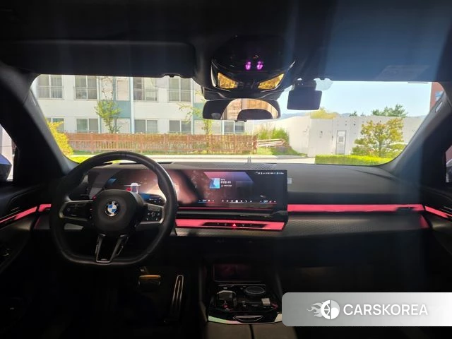 BMW 5 Series (G60) id 3896398 из Кореи 7