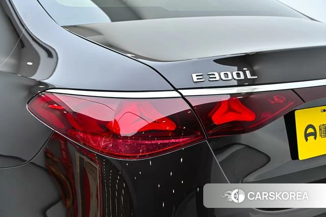 Mercedes-Benz E-class id 4272583 из Китая 7