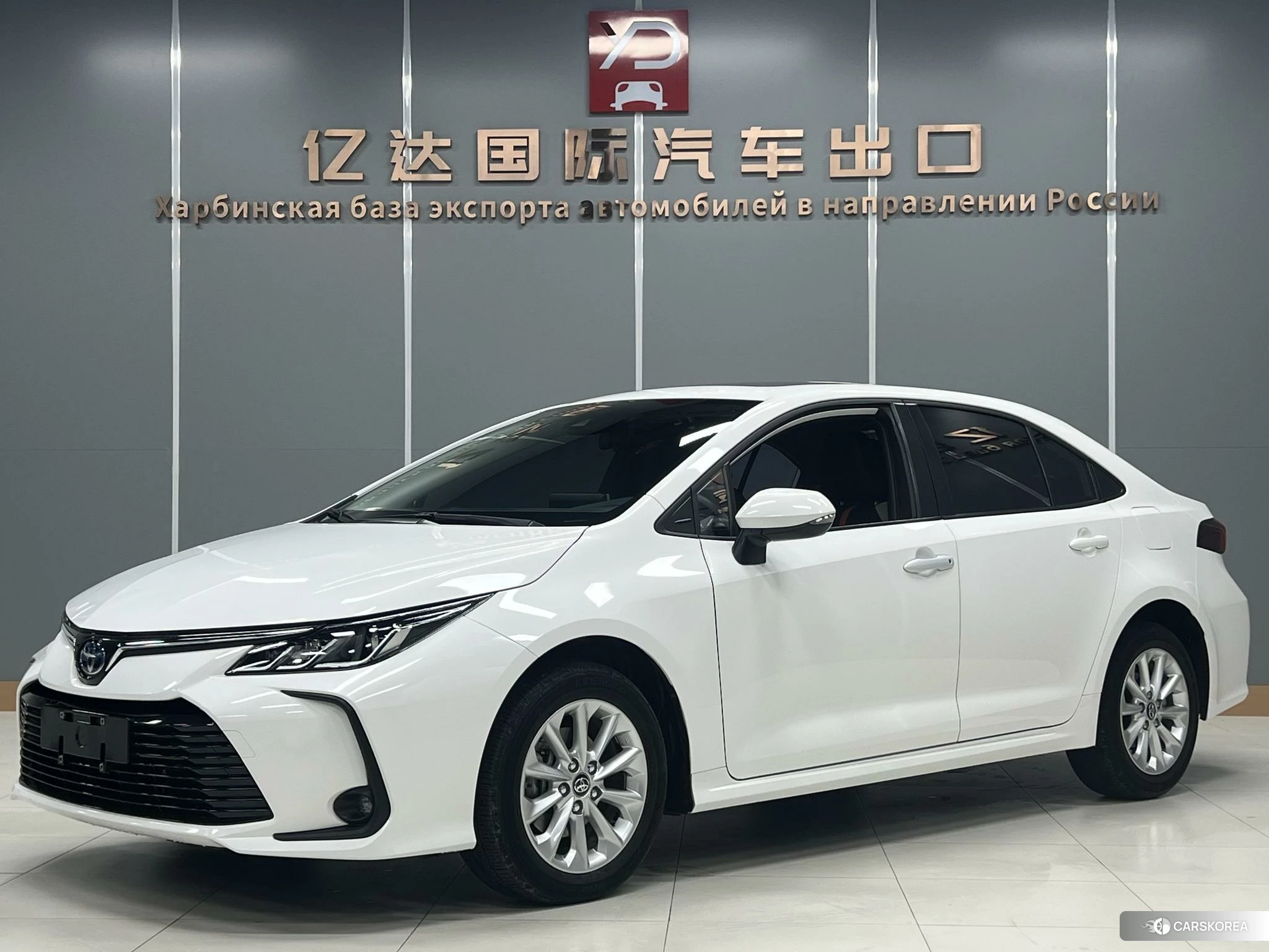 Toyota Corolla id 4455225 из Китая 7