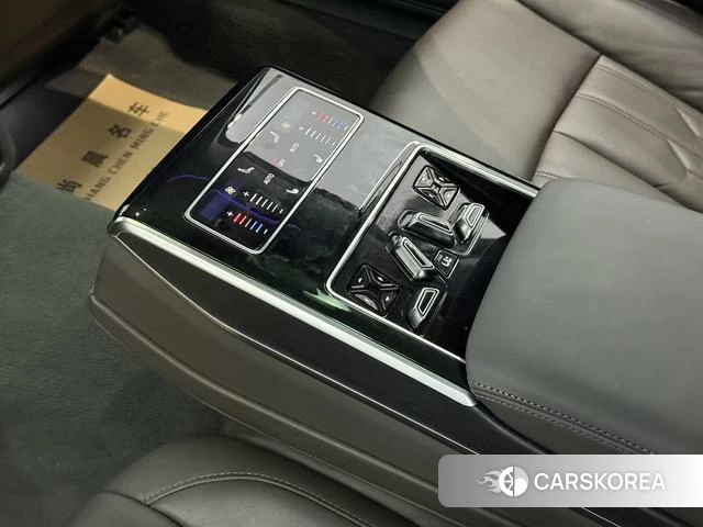 Audi A8 id 4254012 из Китая 7