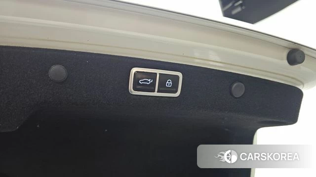 Hyundai Grandeur (GN7) id 3922510 из Кореи 7