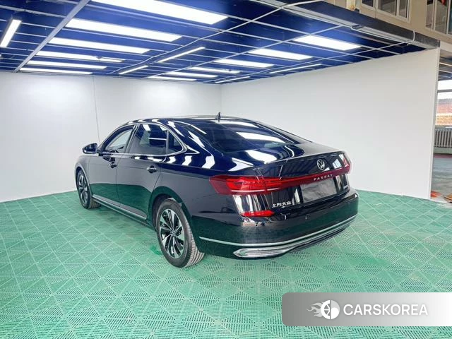 Volkswagen Passat id 4313473 из Китая 7