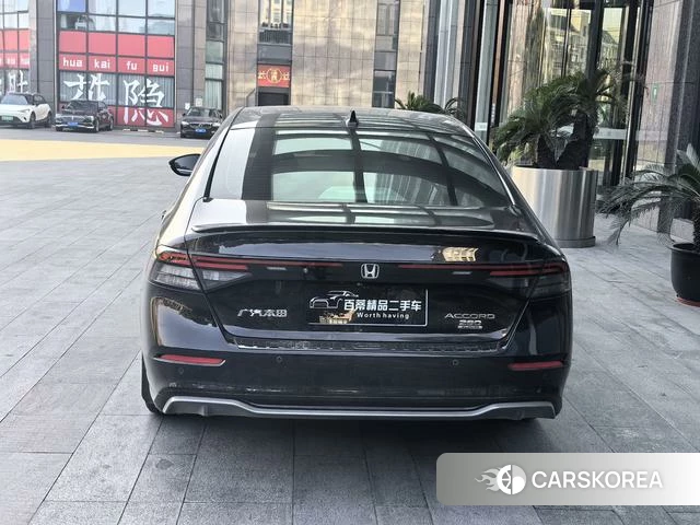 Honda Accord id 4239920 из Китая 7