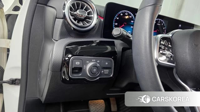 Mercedes-Benz A-Class W177 id 4708013 из Кореи 7