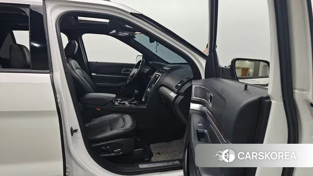 Ford Explorer id 3039303 из Кореи 7