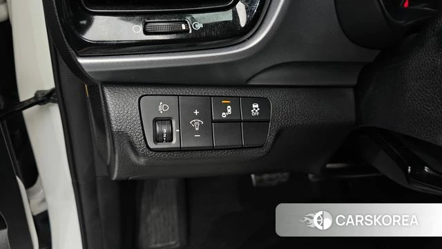Kia Stonic id 4507686 из Кореи 7