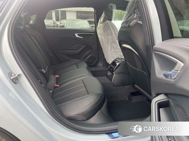 Audi A5L id 4239492 из Китая 7