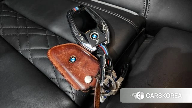 BMW 5 Series (G30) id 4619856 из Кореи 7
