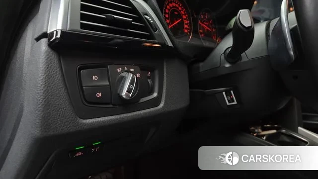 BMW 3 Series (F30) id 3045626 из Кореи 7