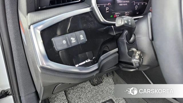 Audi Q3 (F3) id 3859054 из Кореи 7