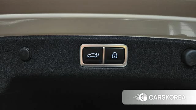 Hyundai Grandeur Hybrid (GN7) id 4488768 из Кореи 7