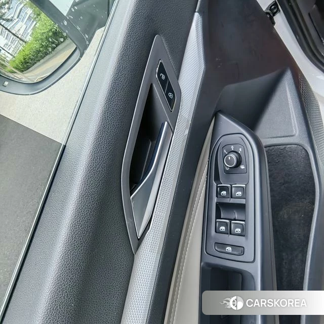 Volkswagen Golf id 4255881 из Китая 7