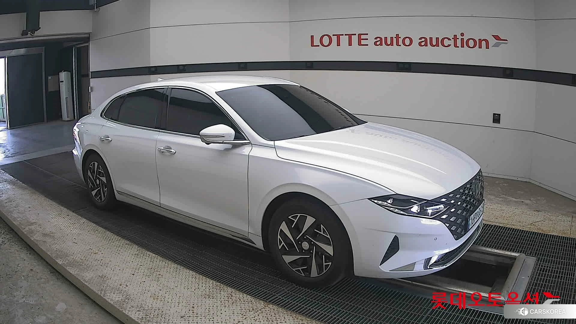 Hyundai Grandeur Hybrid id 4902512 из Кореи 7
