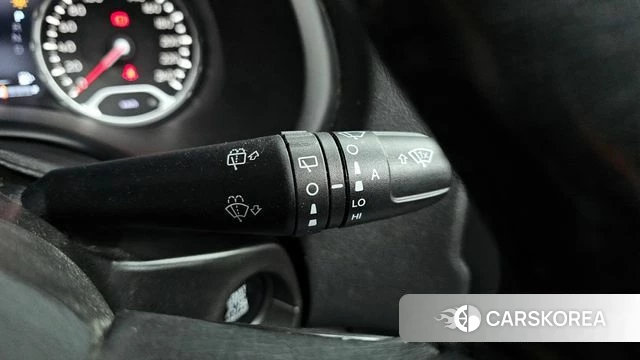 Jeep Renegade id 3924618 из Кореи 7