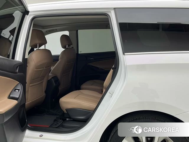 Buick GL6 id 4212471 из Китая 7