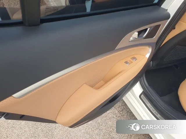 Genesis The New G70 id 3116472 из Кореи 7