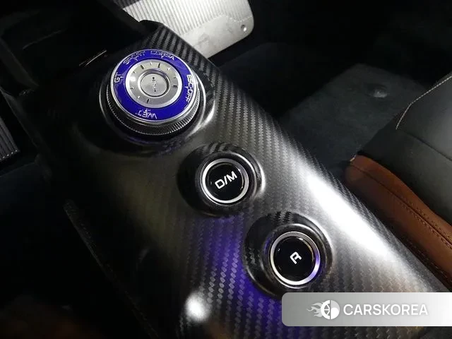 Maserati MC20 id 3577139 из Кореи 7