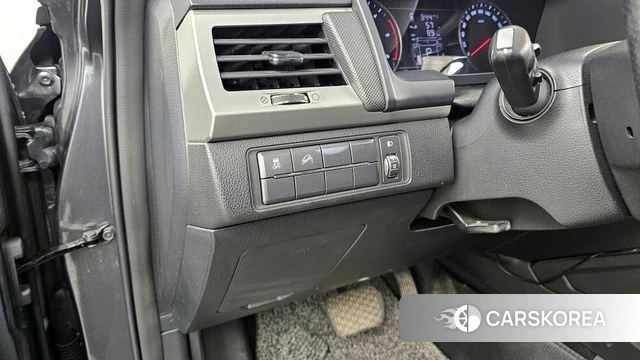 Ssangyong Rexton Sports id 4197175 из Кореи 7