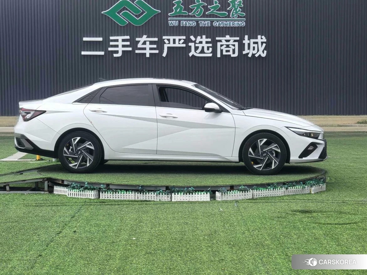 Hyundai Elantra id 4504970 из Китая 7