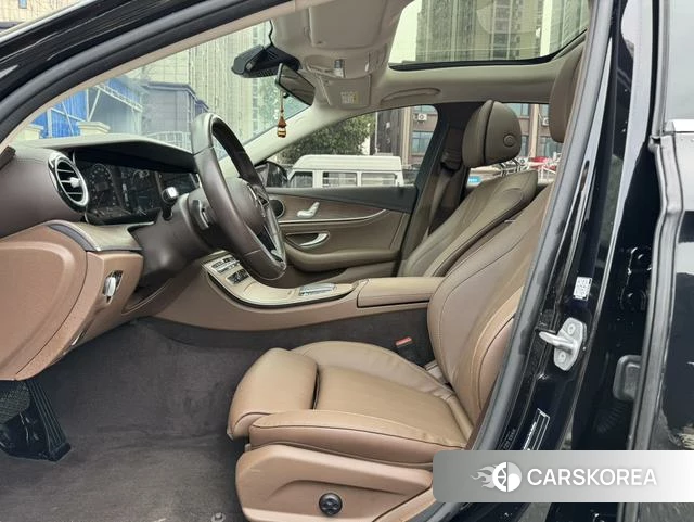 Mercedes-Benz E-class id 4256761 из Китая 7