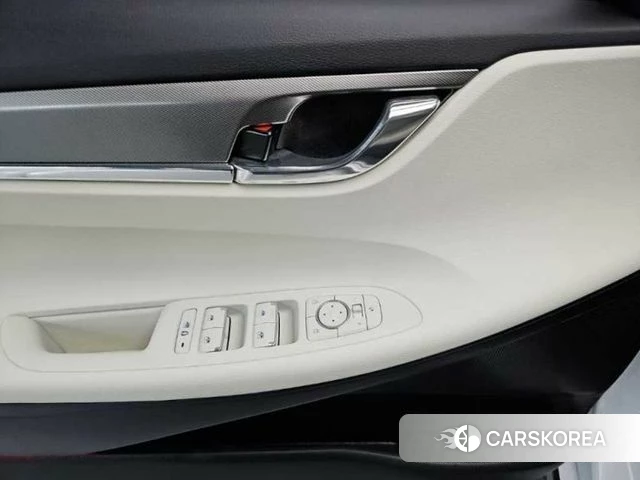 Hyundai The New Grandeur IG Hybrid id 3941332 из Кореи 7