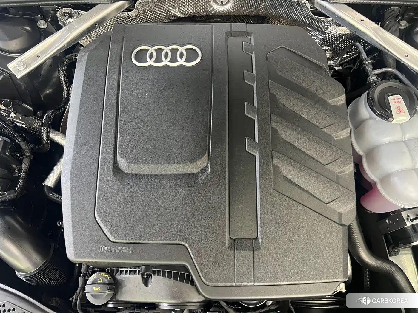 Audi A4L id 4546201 из Китая 7