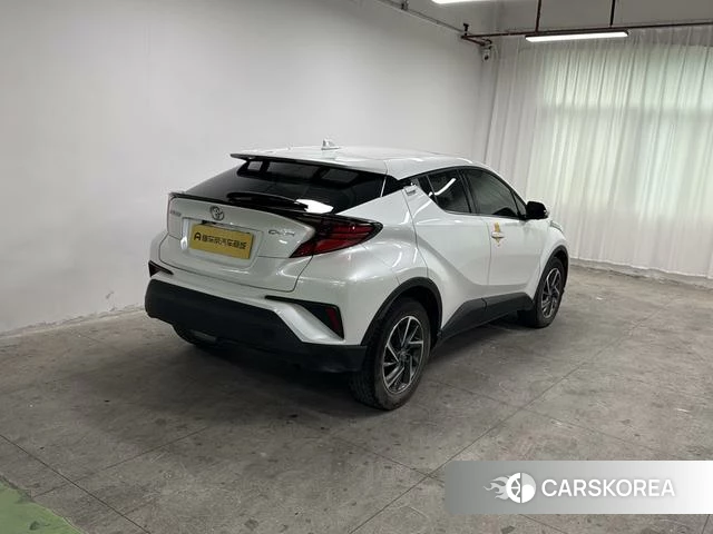 Toyota C-HR id 4277350 из Китая 7