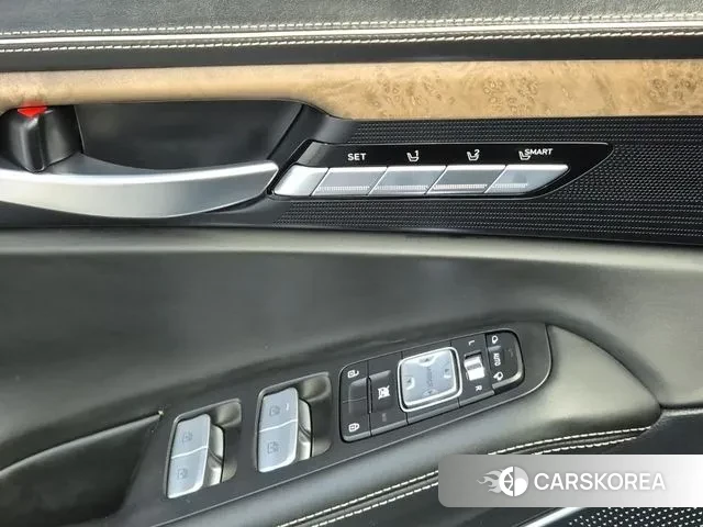 Genesis G90 id 3666042 из Кореи 7