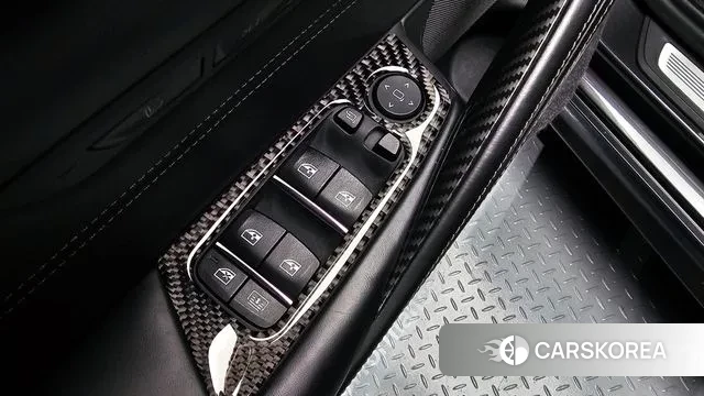 BMW 5 Series (G30) id 3351397 из Кореи 7