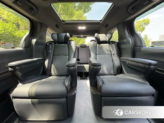 Toyota Grevia id 4335085 из Китая 7