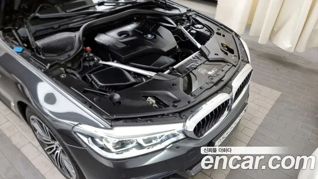 BMW 5 Series (G30) id 2686784 из Кореи 7