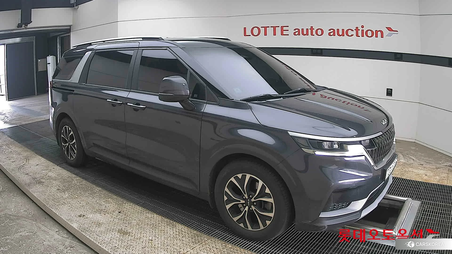 Kia Carnival id 3875762 из Кореи 7