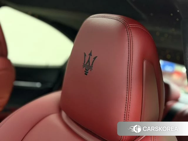 Maserati Ghibli id 4213912 из Китая 7