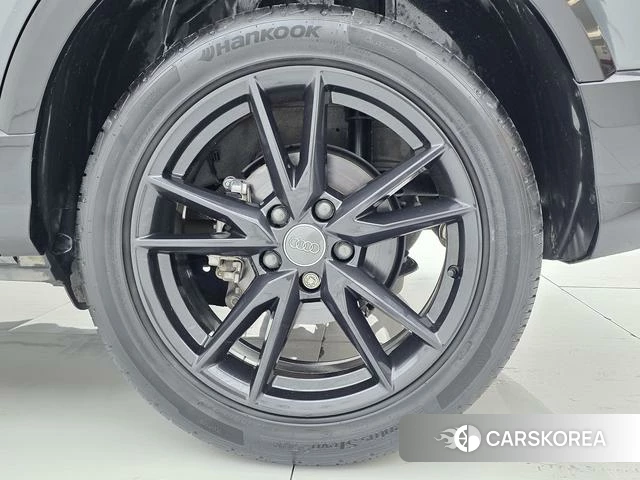 Audi Q2L id 4234801 из Китая 7