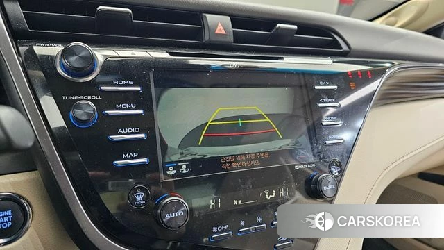 Toyota Camry (XV70) id 3796092 из Кореи 7