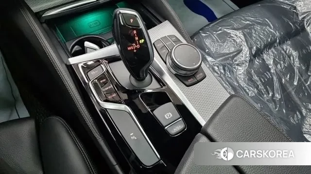 BMW 5 Series (G30) id 3772931 из Кореи 7