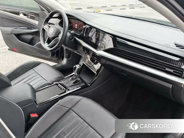 Volkswagen Passat id 4263119 из Китая 7