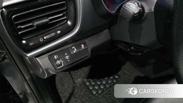 Kia Stonic id 3873673 из Кореи 7