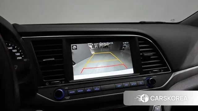 Hyundai Avante AD id 3728557 из Кореи 7