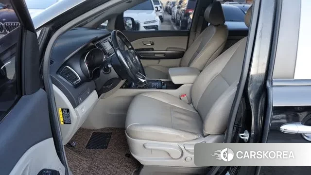 Kia All New Carnival id 3547773 из Кореи 7