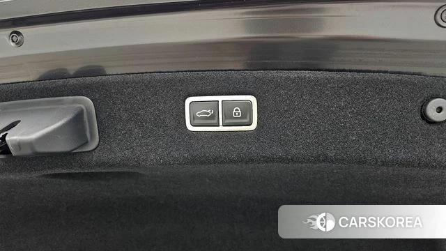 Genesis G90 (RS4) id 3891729 из Кореи 7