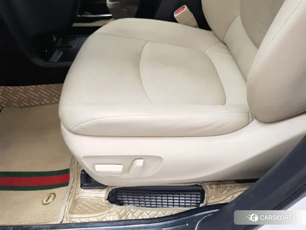 Toyota Grevia id 4577461 из Китая 7