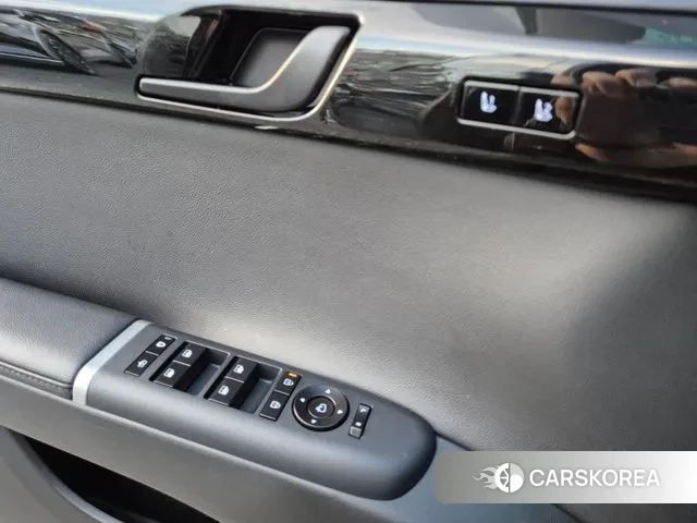 Hyundai Grandeur (GN7) id 3223120 из Кореи 7