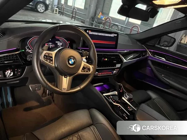 BMW 5 Series (G30) id 2979157 из Кореи 7